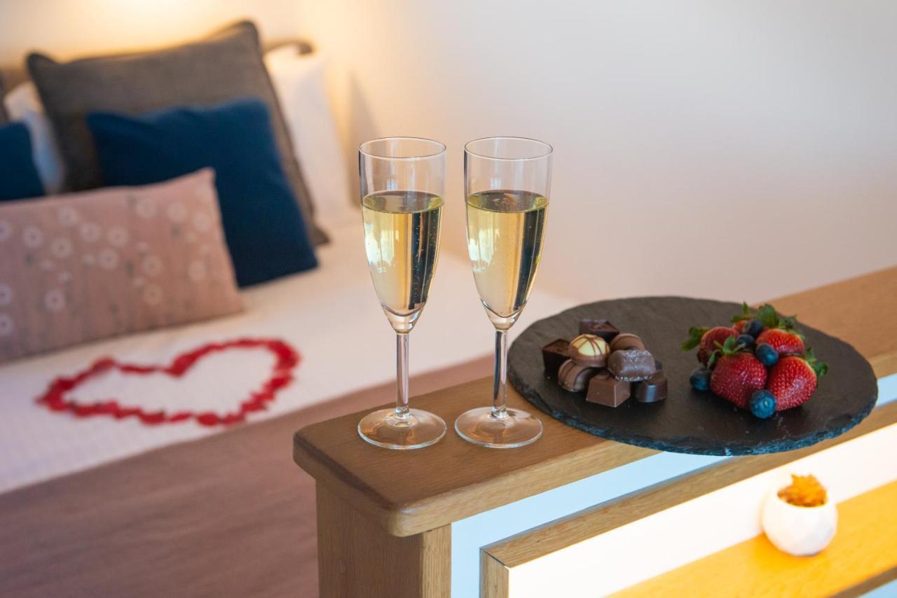 Bonnie Barns - Adults Only Luxury Lodges With Hot Tubs Luss Zewnętrze zdjęcie