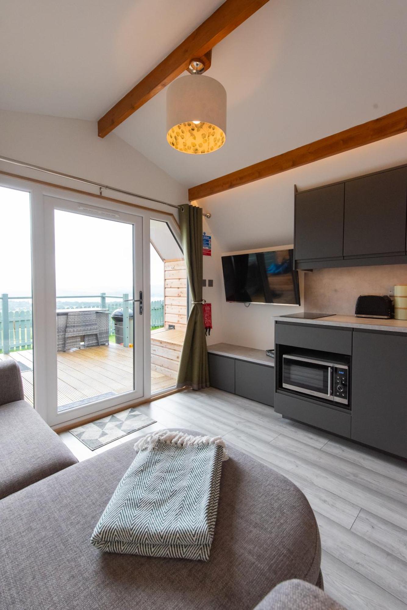 Bonnie Barns - Adults Only Luxury Lodges With Hot Tubs Luss Zewnętrze zdjęcie