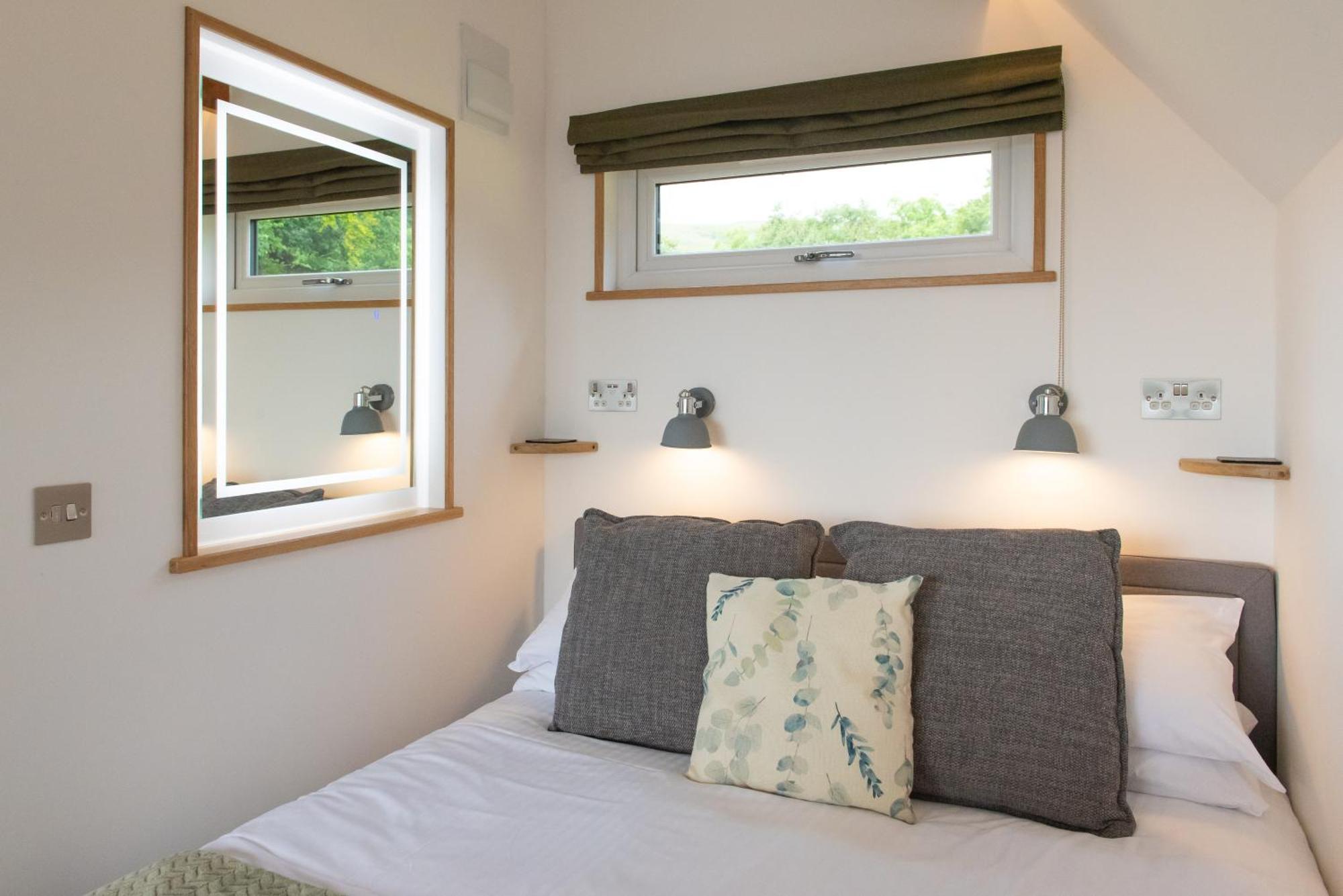 Bonnie Barns - Adults Only Luxury Lodges With Hot Tubs Luss Zewnętrze zdjęcie